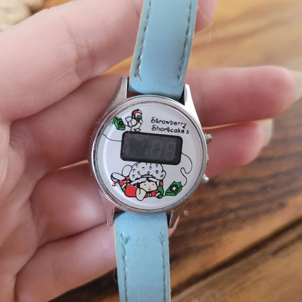 Digital Watch - Quartz Strawberry Shortcake 80's Watch